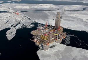 Shell follows BP, decides to exit Russia
