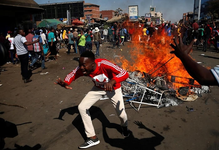 Fuel price skyrockets, Zimbabwean protest