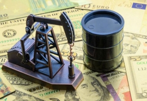 Oil tankers en route between Iran and Venezuela sold for $40 million